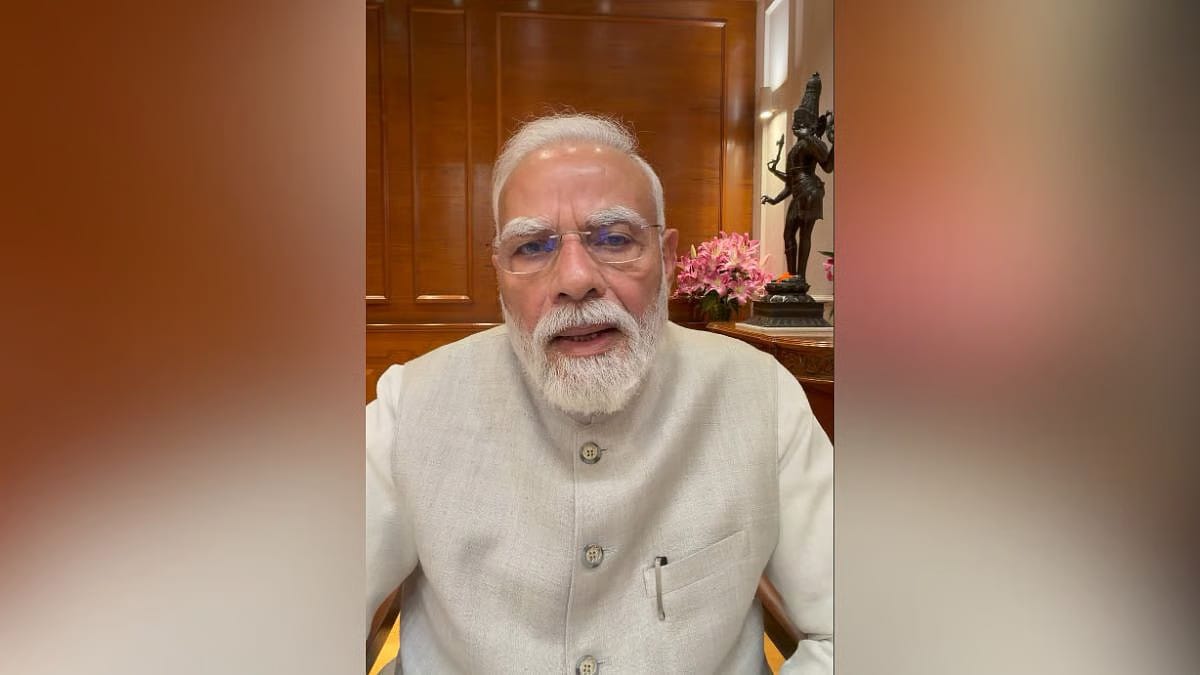 “என்னையும் என் அம்மாவையும் தப்பா பேசி இருக்காங்க”.. பரவாயில்ல நான் மன்னிக்கிறேன்… குழந்தைகளை தண்டிப்பதை விட அட்வைஸ் சொல்றதுதான் ரொம்ப முக்கியம்…. பெருந்தன்மையாக பேசிய பிரதமர் மோடி..!