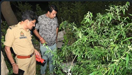 “12 வயசு தான் ஆகுது”… காட்டுப்பகுதியில் நிர்வாணமாக மீட்கப்பட்ட சிறுமியின் பிணம்… பலாத்காரம் செய்து கொடூர கொலையா..? கதறி துடிக்கும் பெற்றோர்… பரபரப்பு சம்பவம்..!
