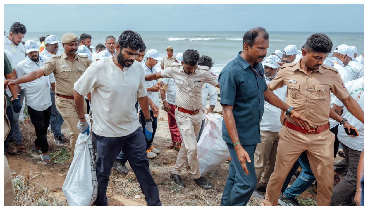 “சுத்தமான, வளமான தமிழகம்” இயக்கத்தைக் கையில் எடுத்த இளைஞர்கள்.. கன்னியாகுமரியில் கோலாகலத் தொடக்கம்.. வைரலாகும் புதிய இயக்கம்..!!”