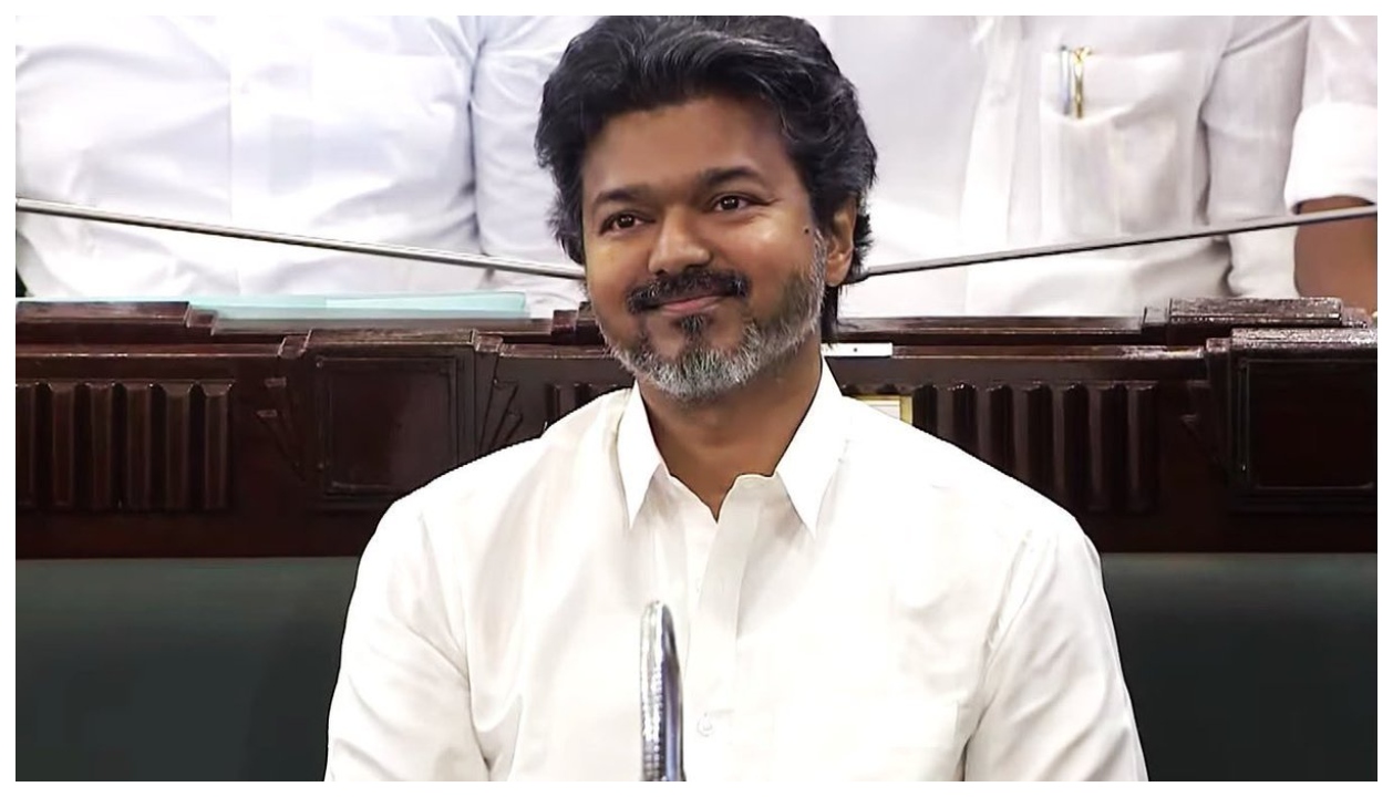 “இதை யாருமே கவனிக்கல!” – எம்.எல்.ஏக்களுக்கு கார், ஓட்டுநர் கொடுத்ததின் பின்னால் இருக்கும் பவர்புல் சீக்ரெட்.. கலக்கலான திட்டத்தைக் கொண்டுவந்த தமிழக அரசு…!!”