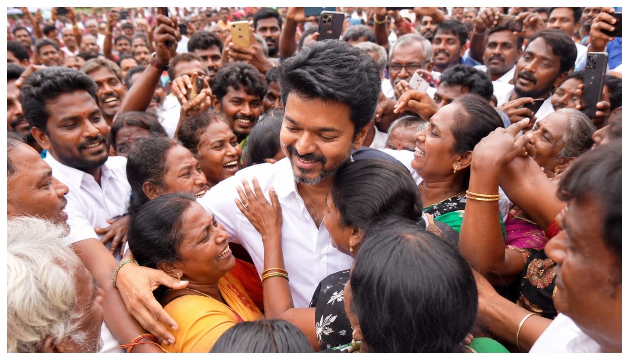 “துயரத்தில் அரசியல் செய்தவர்களுக்கு மரண அடி!” அரசியல் பண்ண இது இடமா?” கரூர் வாரிசு வேலை விவகாரத்தில் அதிரடி தீர்ப்பு குறித்து முதல்வர் விஜய் ஆவேசம்..!!”