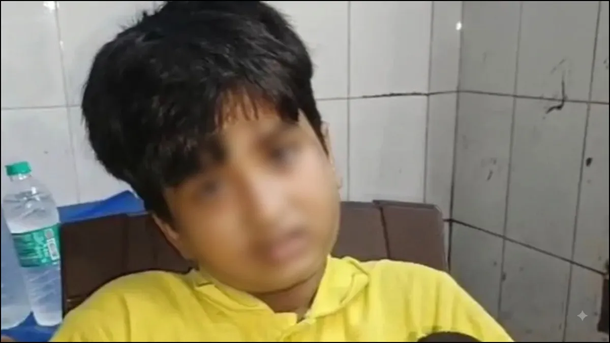 ஒரு டீச்சரரே இப்படி செய்யலாமா..? உடம்பு சரியில்லன்னு சொன்னது ஒரு குத்தமா… ஹாஸ்பிடலில் அட்மிட் பண்ற அளவுக்கு மாணவனை அடித்த கொடூரம்…? பெற்றோர் கதறல்.!