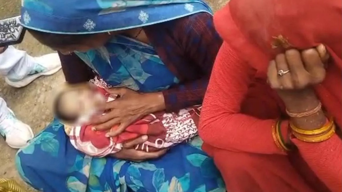 பிறந்து 5 நாள்தான் ஆகுது..! ட்ரம்முக்குள் பச்சிளம் குழந்தையை மூழ்கடித்து துடிக்க துடிக்க கொன்ற 21 வயது தாய்… காரணத்தைக் கேட்டு அதிர்ந்து போன போலீஸ்… நெஞ்சை உலுக்கும் வேதனை…!!