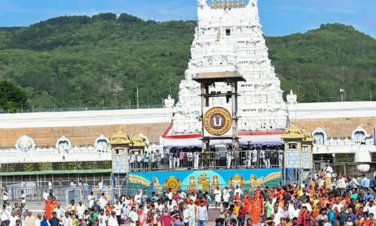 ​ஒரே நாளில் ரூ.4.46 கோடி காணிக்கை…. திருமலையை ஸ்தம்பிக்க வைத்த பக்தர்கள்…. 78 ஆயிரம் பேர் தரிசனம்….!!