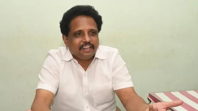 “வந்தே மாதரம் பாடினால் 3 ஆண்டுகள் சிறையா?” பொய்யான தகவல்களால் மக்களிடம் குழப்பம்!”  எம்பி மீது பகிரங்க மன்னிப்பு கோரும் பாஜக…!!”