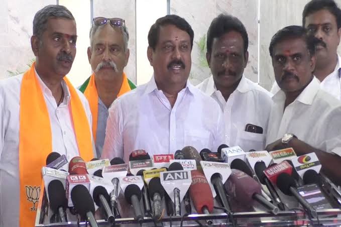 “தமிழக முதல்வருக்கு நேர்ந்த அவமானம்..!” பேச்சுவார்த்தைக்கு அழைத்துவிட்டு அவமதித்த கர்நாடக அரசு!” தஞ்சை ஆர்ப்பாட்டத்தில் பாஜக தலைவர் கடும் கண்டனம்..!!”