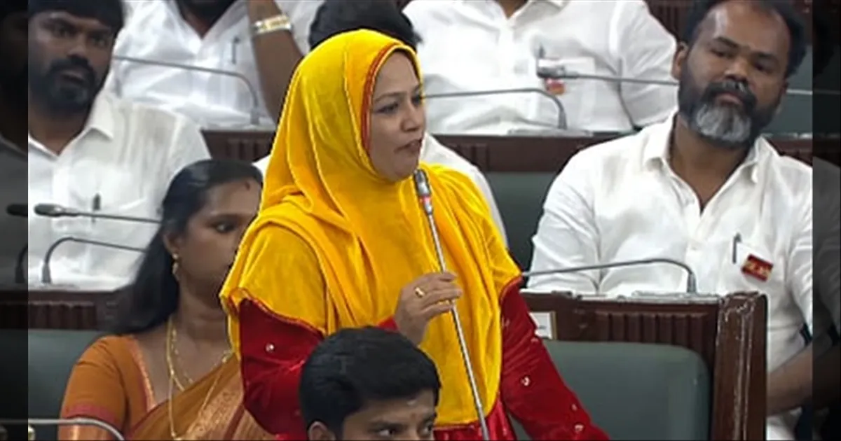 “சாகுற வரைக்கும் இந்த ஆடையை தான் போடுவேன்” – சட்டமன்றத்தில் உணர்ச்சிவசப்பட்ட தவெக பெண் எம்.எல்.ஏ தாஹிரா….!!