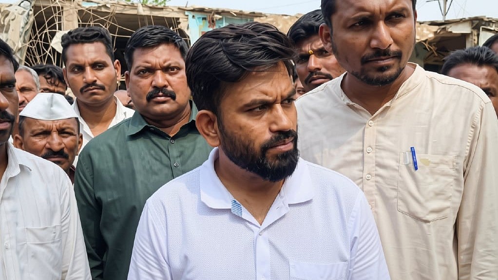 “அமைச்சர்களுக்கு இருக்கும் வசதி கூடக் குழந்தைகளுக்கு இல்லையா….?” அரசுப் பள்ளிகளின் அவலநிலை…. 2029-ல சம்பவம் செய்யப்போறோம்…. ஜென் Z தலைமுறை விடுத்த மரண மாஸ் எச்சரிக்கை….!!