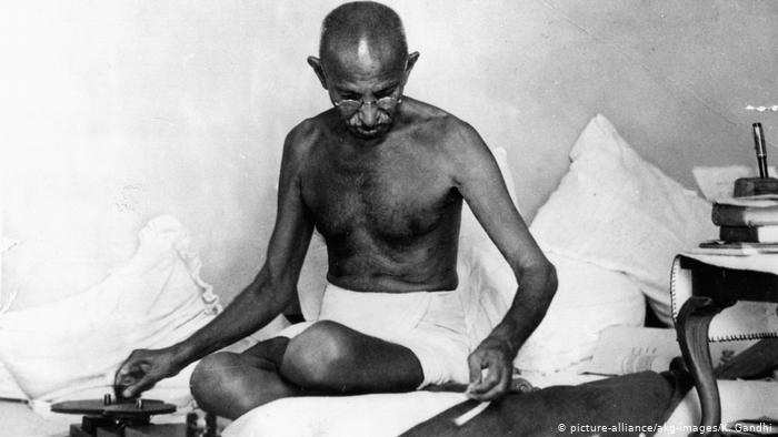 ஆகஸ்ட் 15, 1947! நாடு சுதந்திரம் அடைந்த நாளில் அண்ணல் காந்திஜி டெல்லியில் பங்கேற்கவில்லை ஏன்….? வரலாற்றுச் சிறப்புமிக்க பின்னணி….!!
