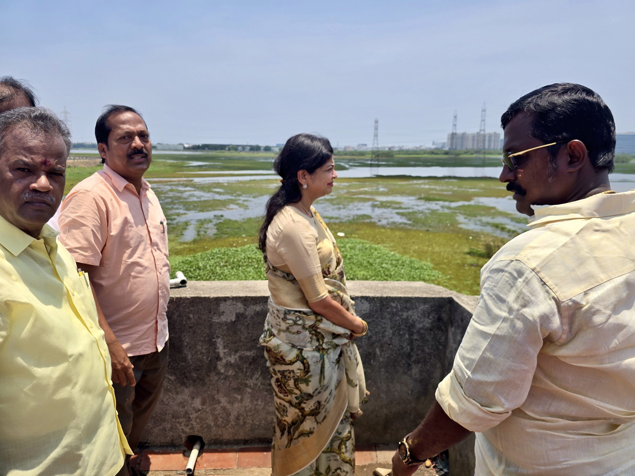 “நான்தான் அடுத்த ஜெயலலிதா… பெட்டி அரசியல், ஸ்வீட் பாக்ஸ் கலாச்சாரம்… சௌமியா அன்புமணி மற்றும் பாமகவின் உண்மையான முகத்தை கிழித்தெறியும் பகீர் பின்னணி…!!”