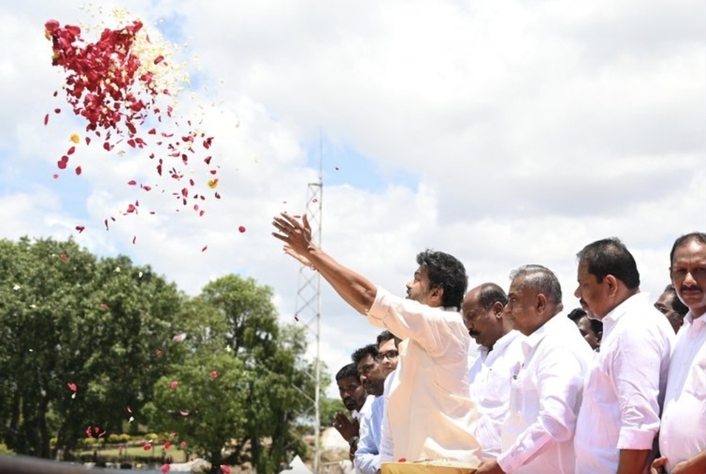 “சிக்கனமாக நீரைப் பயன்படுத்துங்கள்” எல் நினோ அச்சுறுத்தலால் விஜய் எச்சரிக்கை…. சம்பா சாகுபடிக்கு அதிரடி உத்தரவு….!!
