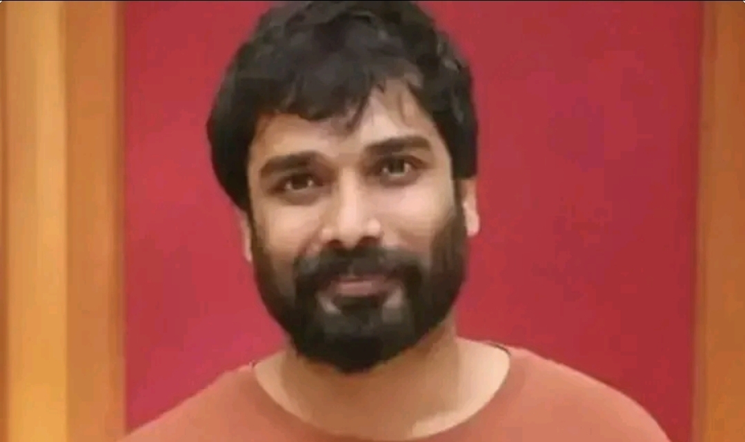 “தவறான நபரைத் திருமணம் செய்துவிட்டேன்” என் குழந்தை மீது அதீத பாசம் இருக்கு…. காதல் மனைவியைப் பிரிந்த நடிகர் பிரதீப்….!!