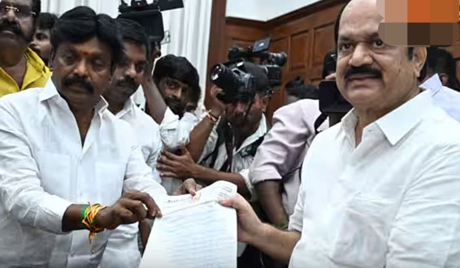 Breaking: நான் மீண்டும் எம்எல்ஏவாக பணியாற்ற விரும்புகிறேன்… அம்பை தொகுதியில் ராஜினாமா செய்த இசக்கி சுப்பையா சபாநாயகரிடம் திடீர் மனு… தமிழக அரசியலில் புது புயல்..!
